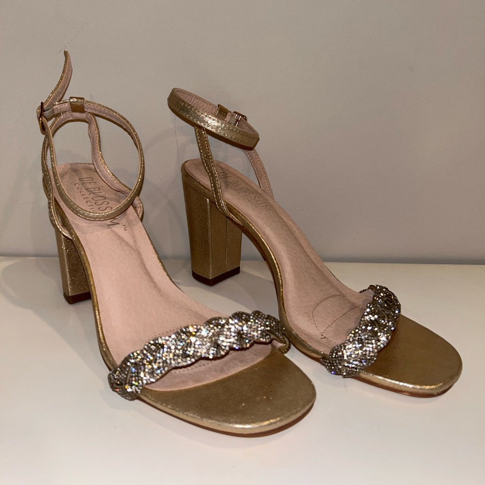 DeBlossom Gold Glitter Heels